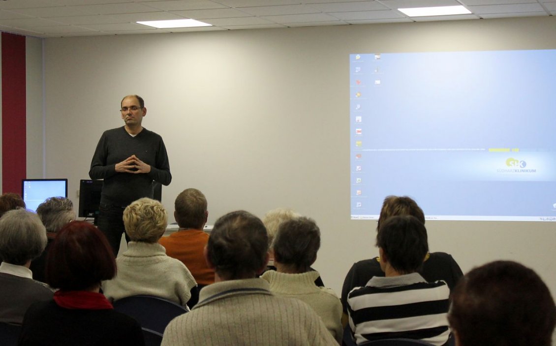 Chefarzt PD Dr. med. habil. B&uuml;ntzel (Foto: Anne Hagedorn / SHK)