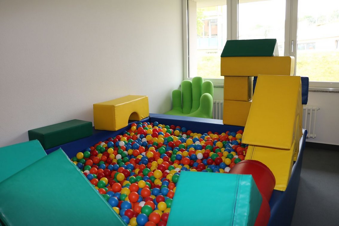 B&auml;llchenbad in der Kinder- und Jugendpsychiatrie  (Foto: SHK)