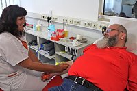 Karl-Heinz Thielemann bei seiner 150. Blutspende im S&uuml;dharz Klinikum Nordhausen (Glashagel / nnz / SHK)