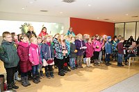 Evangelische Grundschulkinder singen Weihnachtslieder im S&uuml;dharz Klinikum  (Anne Hagedorn / SHK)