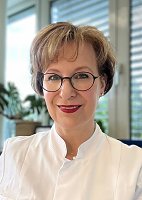 Chefärztin Dr. Andrea Sauter