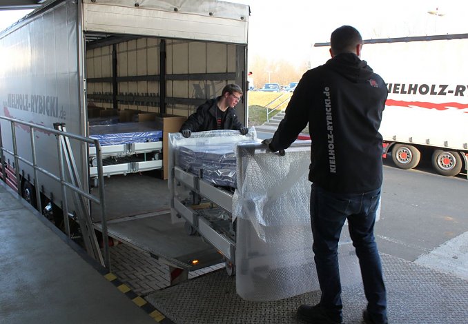 Lieferung der neuen Krankenhausbetten (Foto: Anne Hagedorn / SHK)