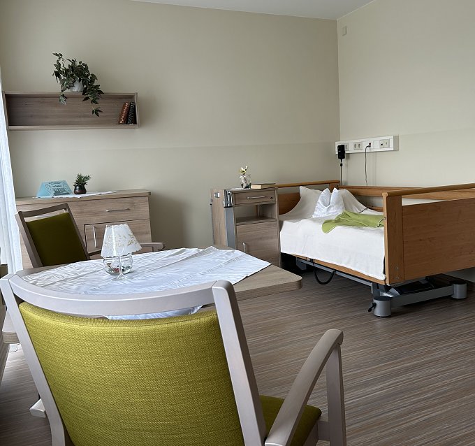 Bewohnerzimmer im Senioren- & Pflegeheim Am Pappelweg (Foto: SHK)